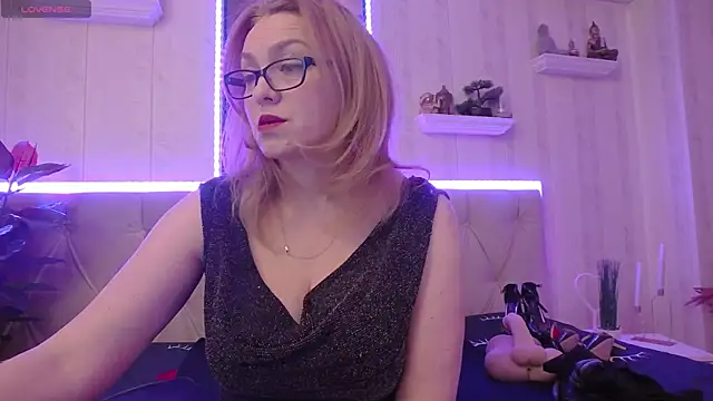 LadyJeen online show from 02/18/25, 07:54