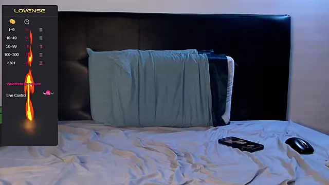 Snapshot of dap_XOXO chatting on 02/19/25, 12:03 dap XOXO online show from 02/19/25, 12:03