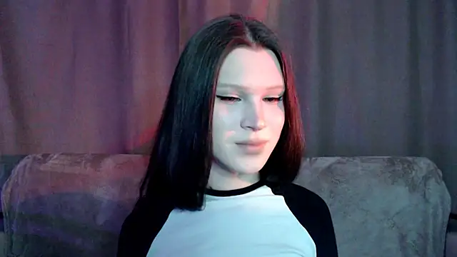 Snapshot of Sexpired_Princess chatting on 03/15/25, 02:46 Sexpired Princess online show from 03/15/25, 02:46