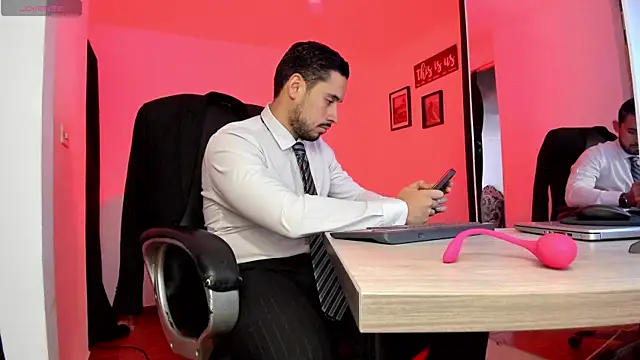 Snapshot of thesexlawyer1 chatting on 11/01/25, 08:33 thesexlawyer1 online show from 11/01/25, 08:33