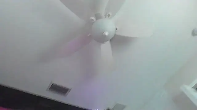 Snapshot of kateskurves chatting on 03/05/25, 02:45 kateskurves online show from 03/05/25, 02:45