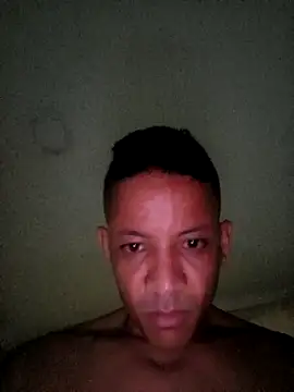 andresperezf online show from 10/20/25, 02:01