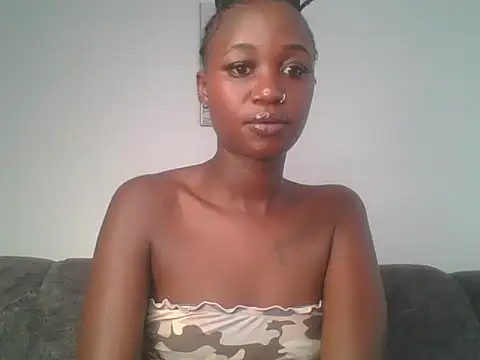 MissLilly1 online show from 02/14/25, 07:59
