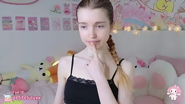 petiteluluxx online show from 01/27/25, 08:51