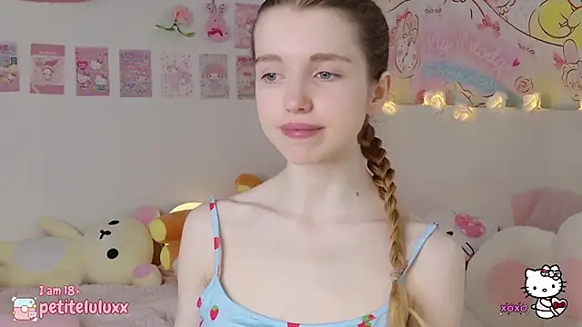petiteluluxx online show from 02/13/25, 08:59