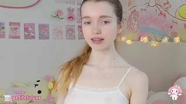 petiteluluxx online show from 02/19/25, 09:06