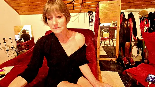 Hot Colettte online show from 05/29/26, 07:56