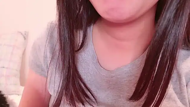 Snapshot of _Sakiii_ chatting on 09/29/25, 04:23 Sakiii online show from 09/29/25, 04:23