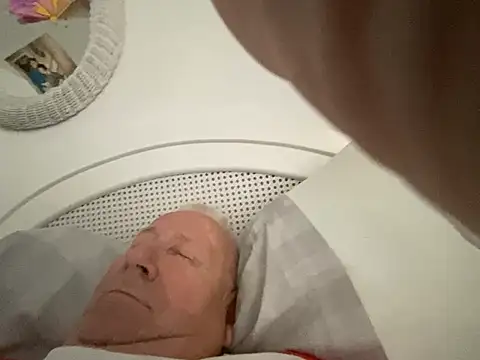 Bossinmidd12 online show from 02/21/25, 10:17