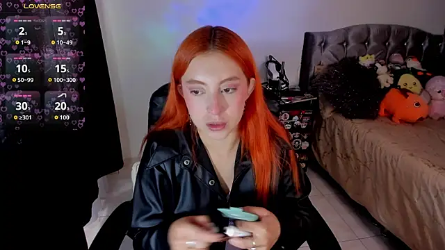 Violetaarey online show from 04/30/26, 04:46