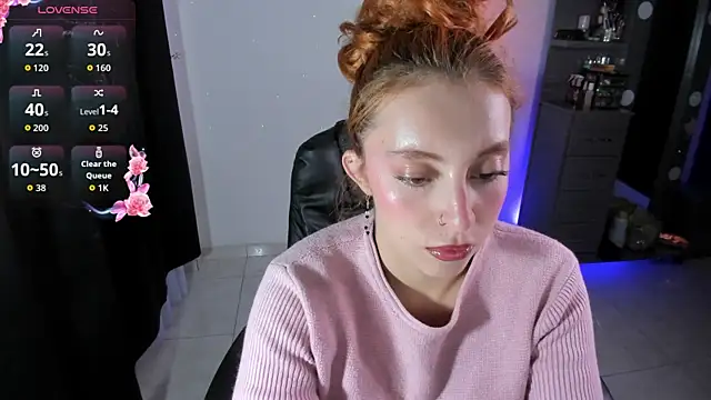 Violetaarey online show from 05/11/26, 09:23
