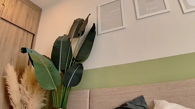 sun place online show from 01/20/25, 03:04