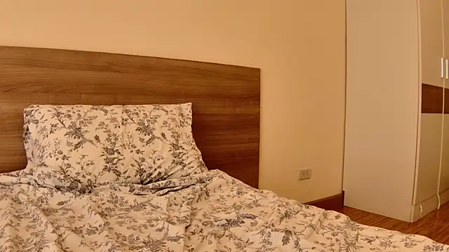 sun place online show from 03/18/25, 06:25