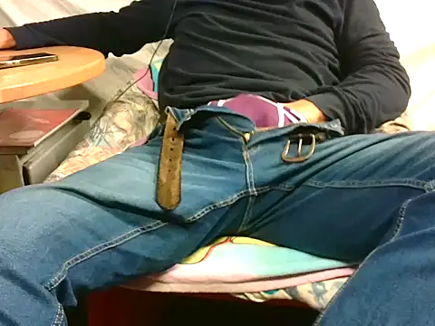 Giulio35 Pika online show from 10/20/25, 07:14