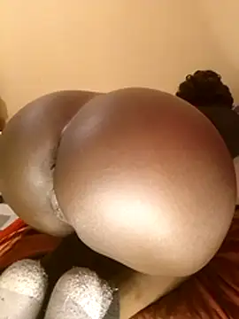 Snapshot of Misskhalifa_ chatting on 10/24/25, 12:23 Misskhalifa online show from 10/24/25, 12:23