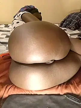 Snapshot of Misskhalifa_ chatting on 10/25/25, 12:29 Misskhalifa online show from 10/25/25, 12:29