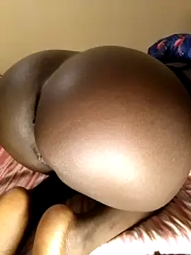 Snapshot of Misskhalifa_ chatting on 11/15/25, 12:19 Misskhalifa online show from 11/15/25, 12:19