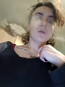 LadyMinnie online show from 10/13/25, 05:35