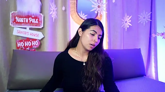 Snapshot of ShelleyMorell chatting on 12/20/25, 12:56 ShelleyMorell online show from 12/20/25, 12:56