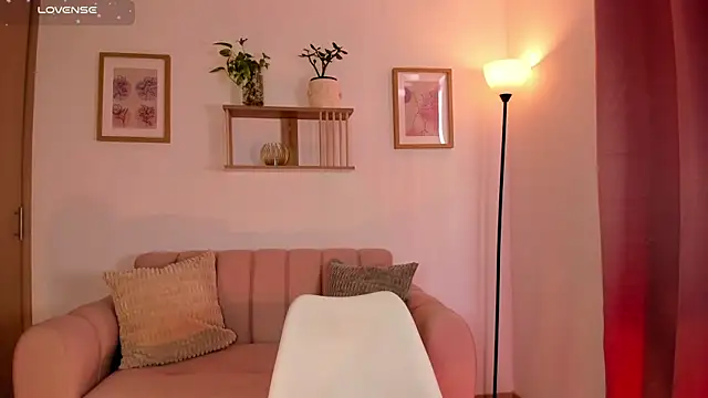 Lilabril online show from 07/30/26, 02:49