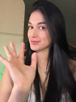 Snapshot of Julietta_a chatting on 01/23/25, 07:11 Julietta a online show from 01/23/25, 07:11