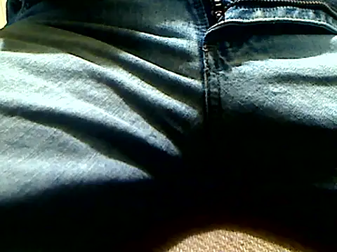 Snapshot of markluvskitty chatting on 12/01/25, 01:38 markluvskitty online show from 12/01/25, 01:38