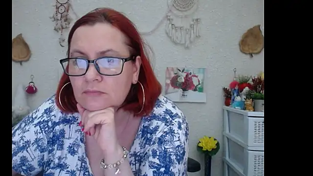 Snapshot of PlayfullMature chatting on 09/13/25, 05:02 PlayfullMature online show from 09/13/25, 05:02