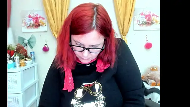 Snapshot of PlayfullMature chatting on 10/03/25, 02:58 PlayfullMature online show from 10/03/25, 02:58