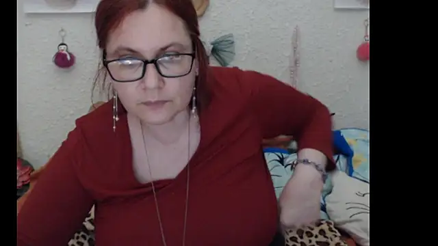 Snapshot of PlayfullMature chatting on 10/24/25, 09:55 PlayfullMature online show from 10/24/25, 09:55