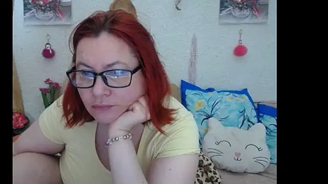 Snapshot of PlayfullMature chatting on 11/14/25, 11:20 PlayfullMature online show from 11/14/25, 11:20