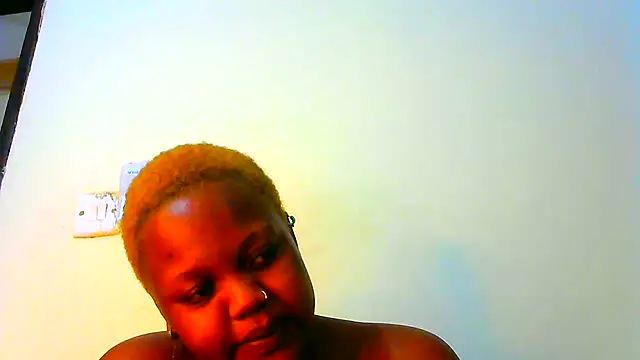 Snapshot of queennapal chatting on 11/13/25, 09:47 queennapal online show from 11/13/25, 09:47