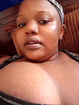 Snapshot of queennapal chatting on 03/22/26, 10:29 queennapal online show from 03/22/26, 10:29