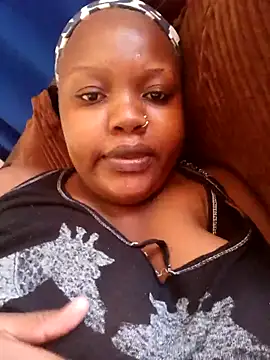 Snapshot of queennapal chatting on 03/27/26, 11:10 queennapal online show from 03/27/26, 11:10