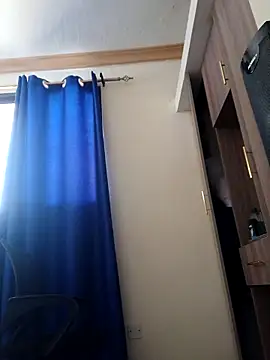 Snapshot of queennapal chatting on 04/11/26, 11:03 queennapal online show from 04/11/26, 11:03