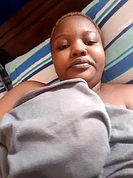 Snapshot of queennapal chatting on 04/25/26, 10:29 queennapal online show from 04/25/26, 10:29