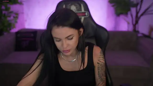 Tina Breeze online show from 06/15/26, 11:23
