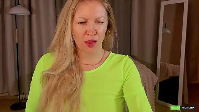 sugamomy online show from 11/19/25, 12:32