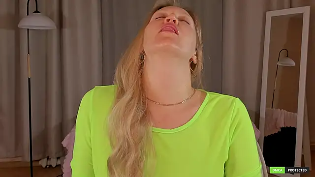 sugamomy online show from 11/26/25, 12:44