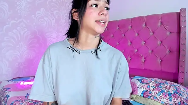 KittyNicolle online show from 12/07/24, 04:14