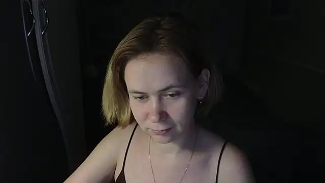 Riley Roo online show from 05/17/26, 07:10