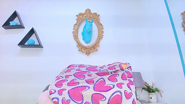 s sweett online show from 02/07/25, 02:58