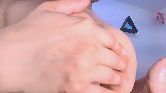 s sweett online show from 03/11/25, 06:08