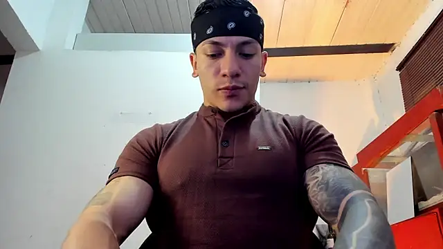 aquiles 51 online show from 10/17/25, 08:44