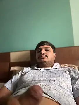 Snapshot of Parth-26 chatting on 06/07/26, 08:29 Parth-26 online show from 06/07/26, 08:29