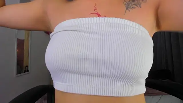 saralolo420 online show from 12/16/24, 11:07