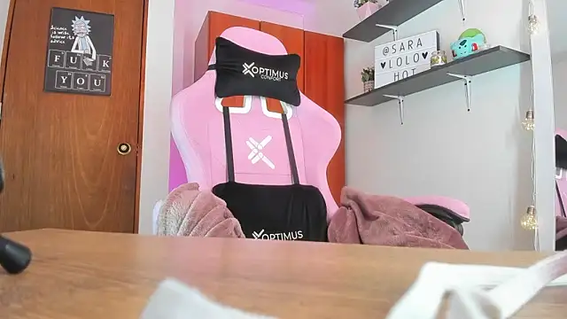 saralolo420 online show from 02/11/25, 09:14