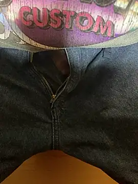 Snapshot of 114514hlove chatting on 10/27/25, 09:13 114514hlove online show from 10/27/25, 09:13