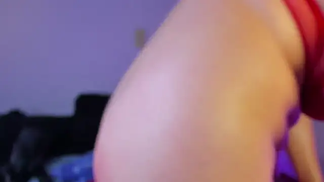 Snapshot of ale_blossom chatting on 11/16/25, 02:06 ale blossom online show from 11/16/25, 02:06