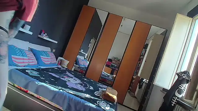 Honey2Bad online show from 12/15/25, 11:25