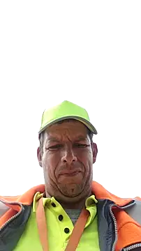 Snapshot of Knuffelstaaf123 chatting on 10/17/25, 01:35 Knuffelstaaf123 online show from 10/17/25, 01:35